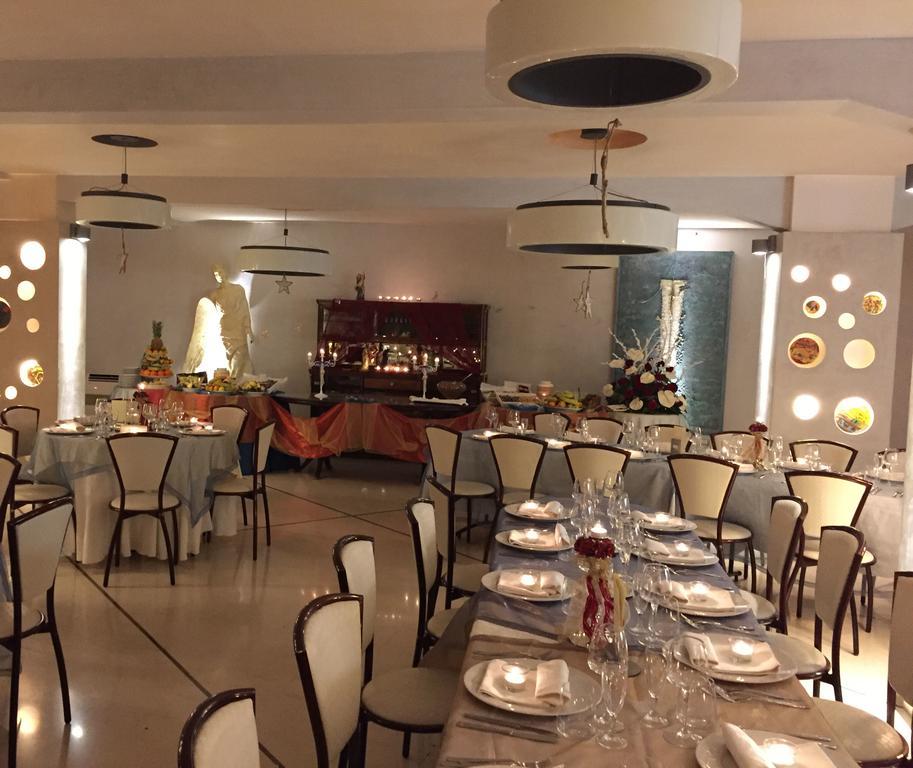 סקאריו Hotel Ristorante Cavaliere מראה חיצוני תמונה
