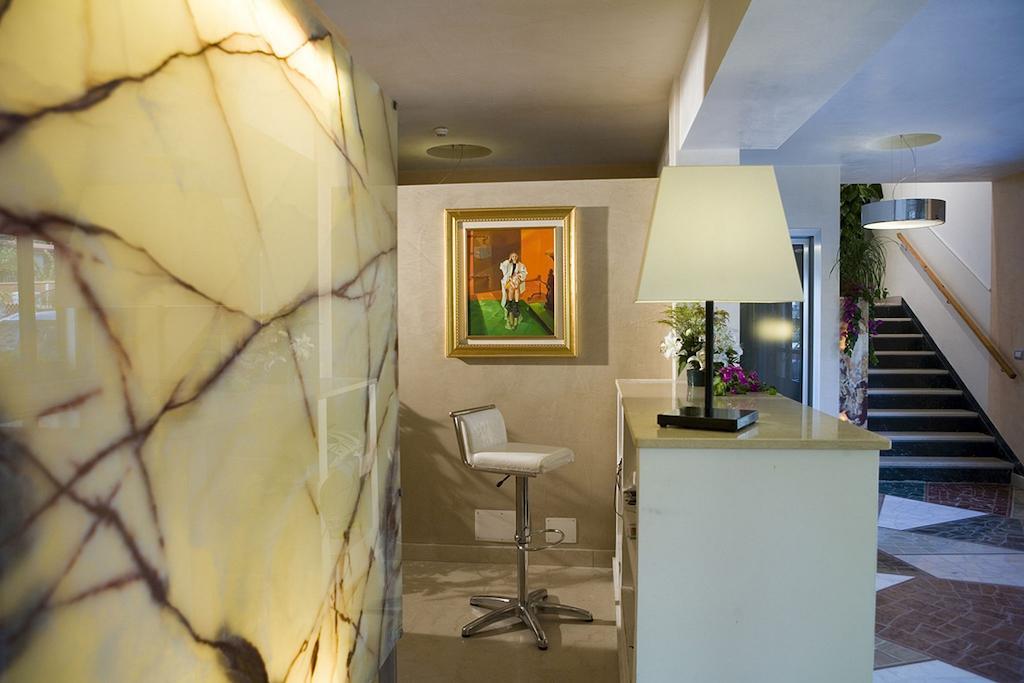 סקאריו Hotel Ristorante Cavaliere מראה חיצוני תמונה