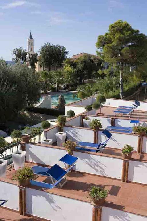 סקאריו Hotel Ristorante Cavaliere מראה חיצוני תמונה