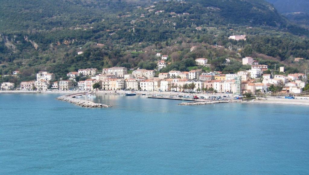 סקאריו Hotel Ristorante Cavaliere מראה חיצוני תמונה