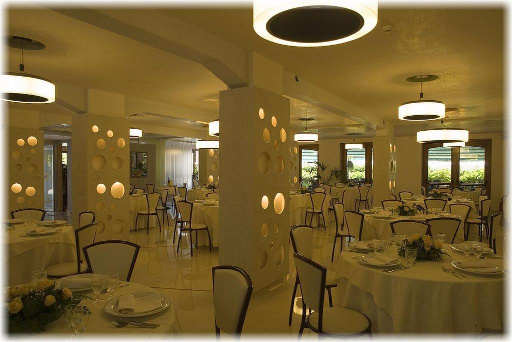 סקאריו Hotel Ristorante Cavaliere מראה חיצוני תמונה