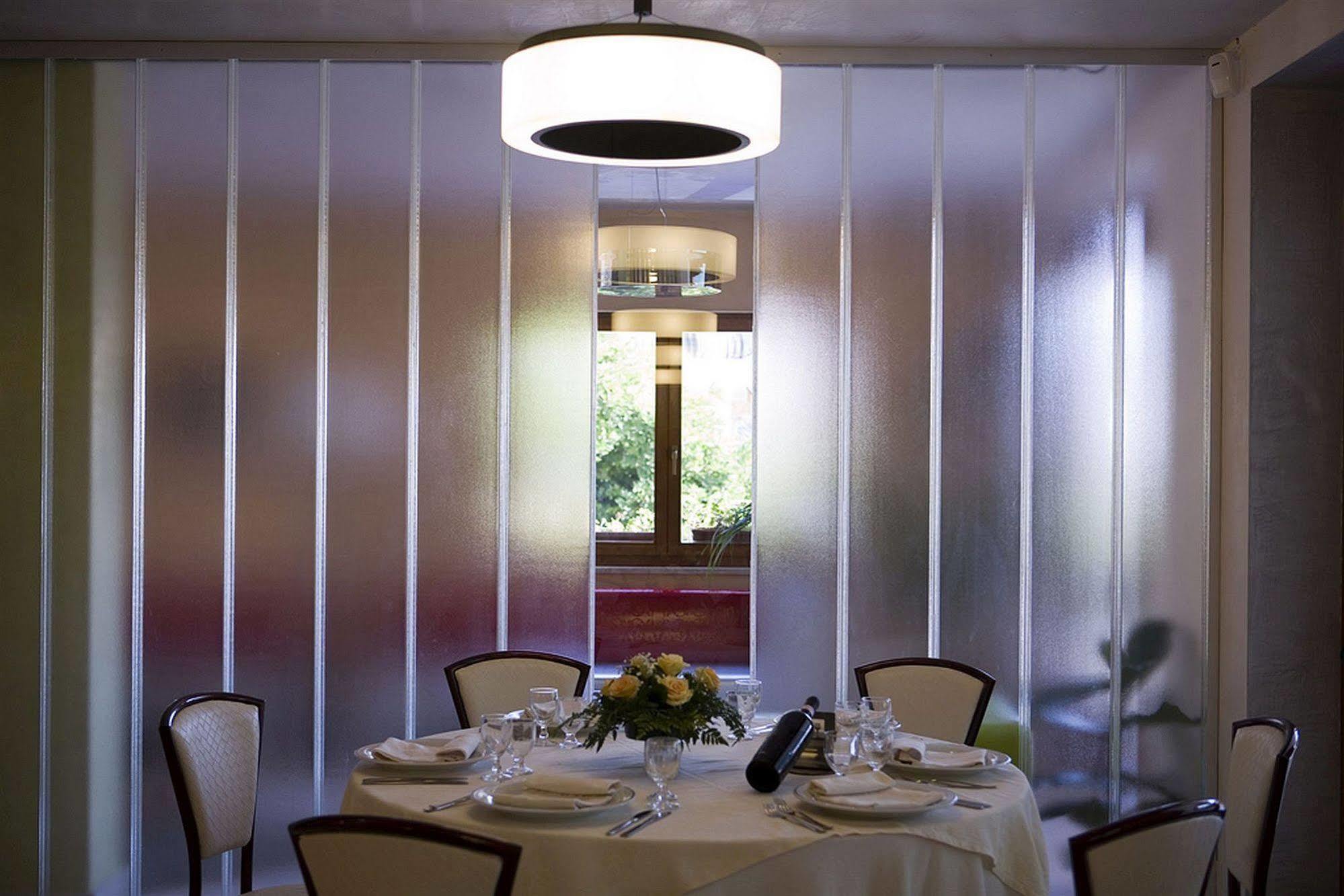 סקאריו Hotel Ristorante Cavaliere מראה חיצוני תמונה